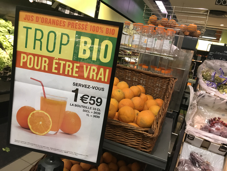 Jus d'oranges du Brésil sans pulpe Pure Premium TROPICANA, bouteille en  verre de 1l - Super U, Hyper U, U Express 