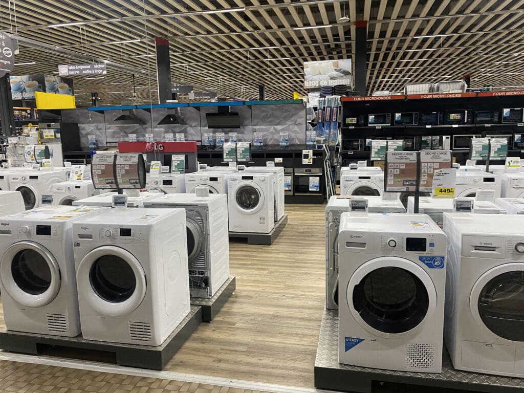 Découvrez le lifting du cinquantenaire de Cora Rocourt - Olivier Dauvers