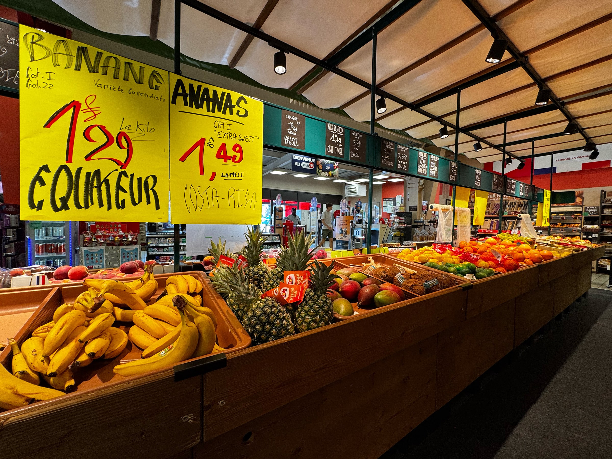 Les Halles Carrefour by Blachère