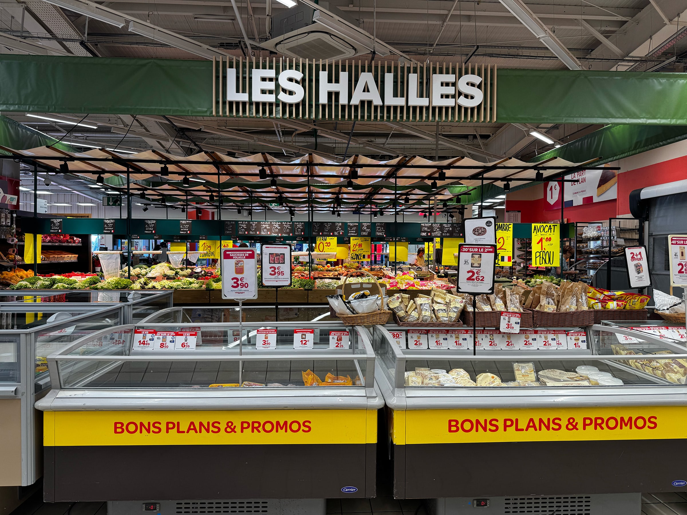 Les Halles Carrefour by Blachère
